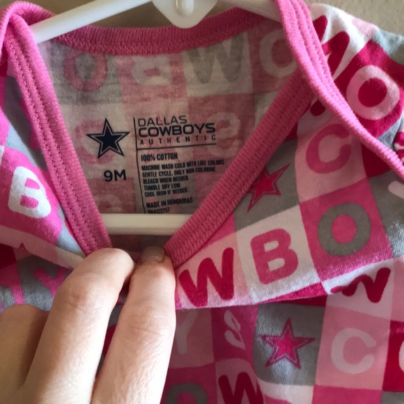 Cowboys onesie - Picture 2 of 2